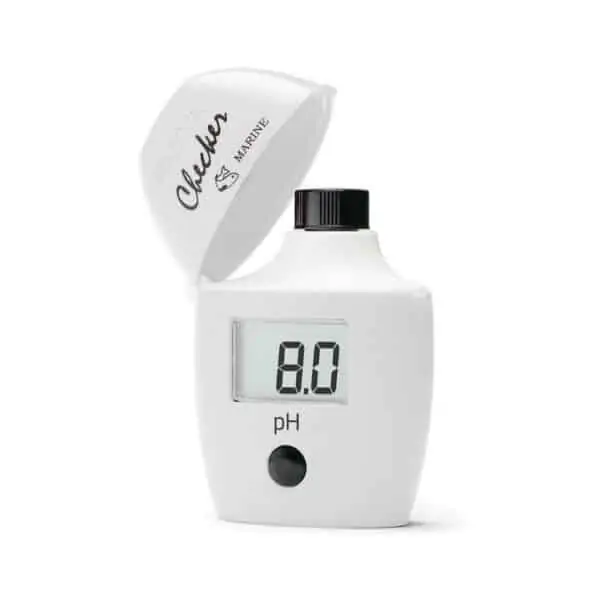Hanna Checker HI780 photometer for pH in seawater